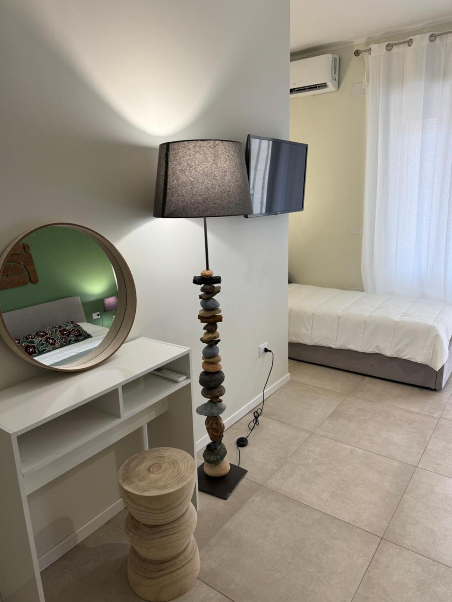 Dimora Dei Vespri 1 Otel Katanya Dış mekan fotoğraf